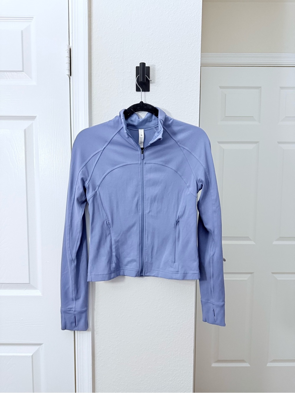Lululemon Cropped Define Jacket Size 8 Blue Full Zip